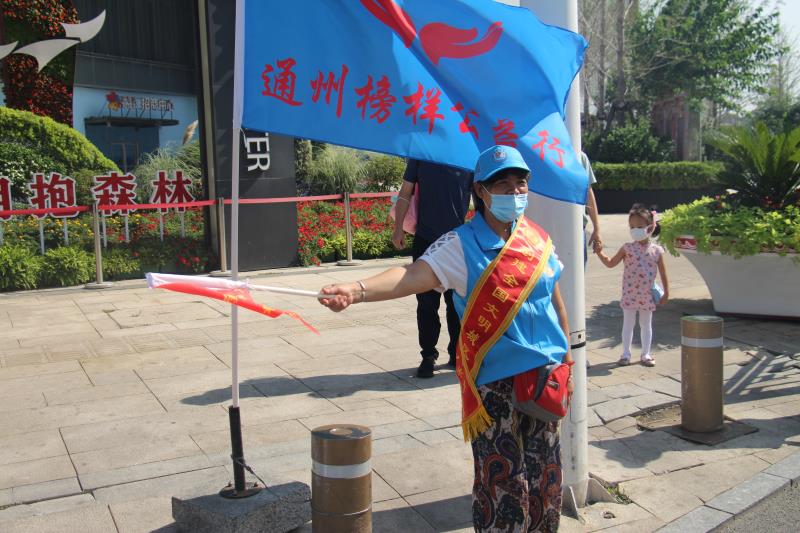 <strong>大屌插小穴</strong>